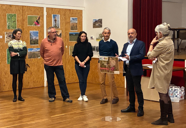 Les élus du territoire ont remis les prix aux lauréats